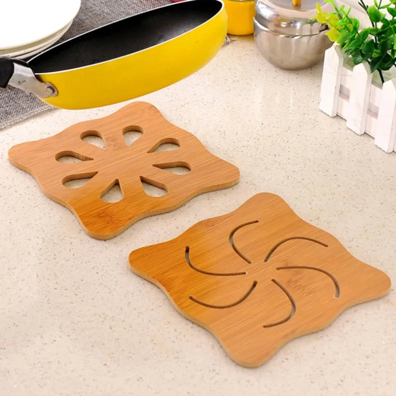 Bamboo Trivet Mat Set Cute Cartoon Multifuntion Kitchen Bamboo and Wood Non-Slip Insulation Table Mat Hot pads Tool
